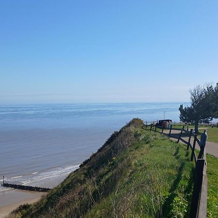 Ocean View 95 Hotel Trimingham Kültér fotó